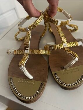Moschino White Leather Gold Logo Chain Flat Sandals